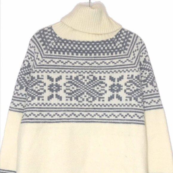 Cream Holiday Tunic Sweater NWOT - Picture 6 of 7